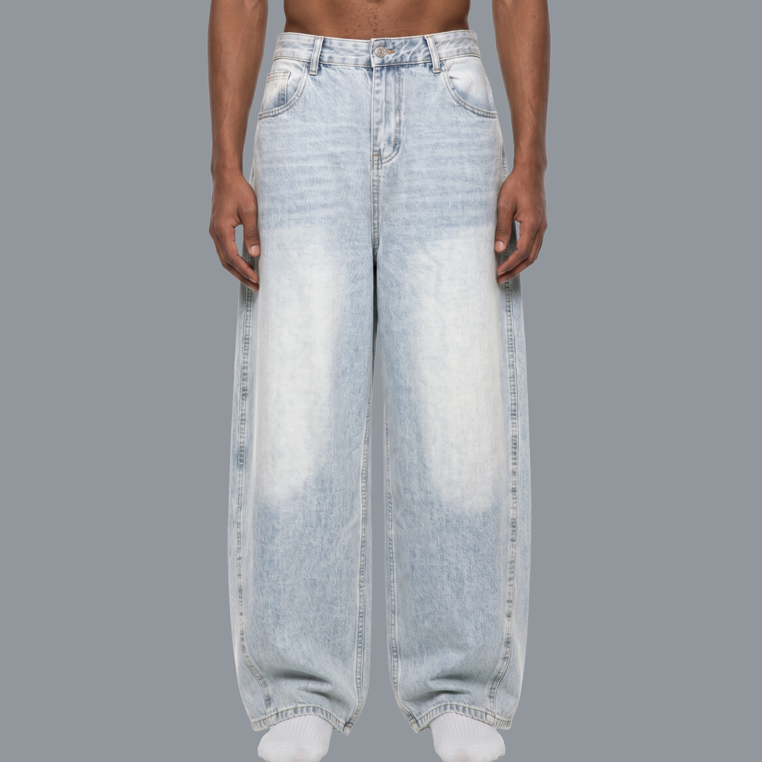 JEANS / TROUSERS